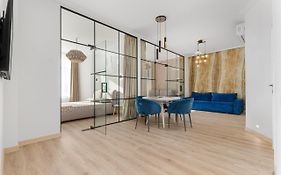 Sea Symphony Luxury 3-Bedrooms Apartment