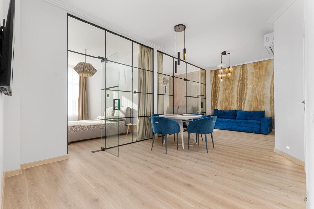 Sea Symphony Luxury 3-Bedrooms Apartment Одесса Экстерьер фото
