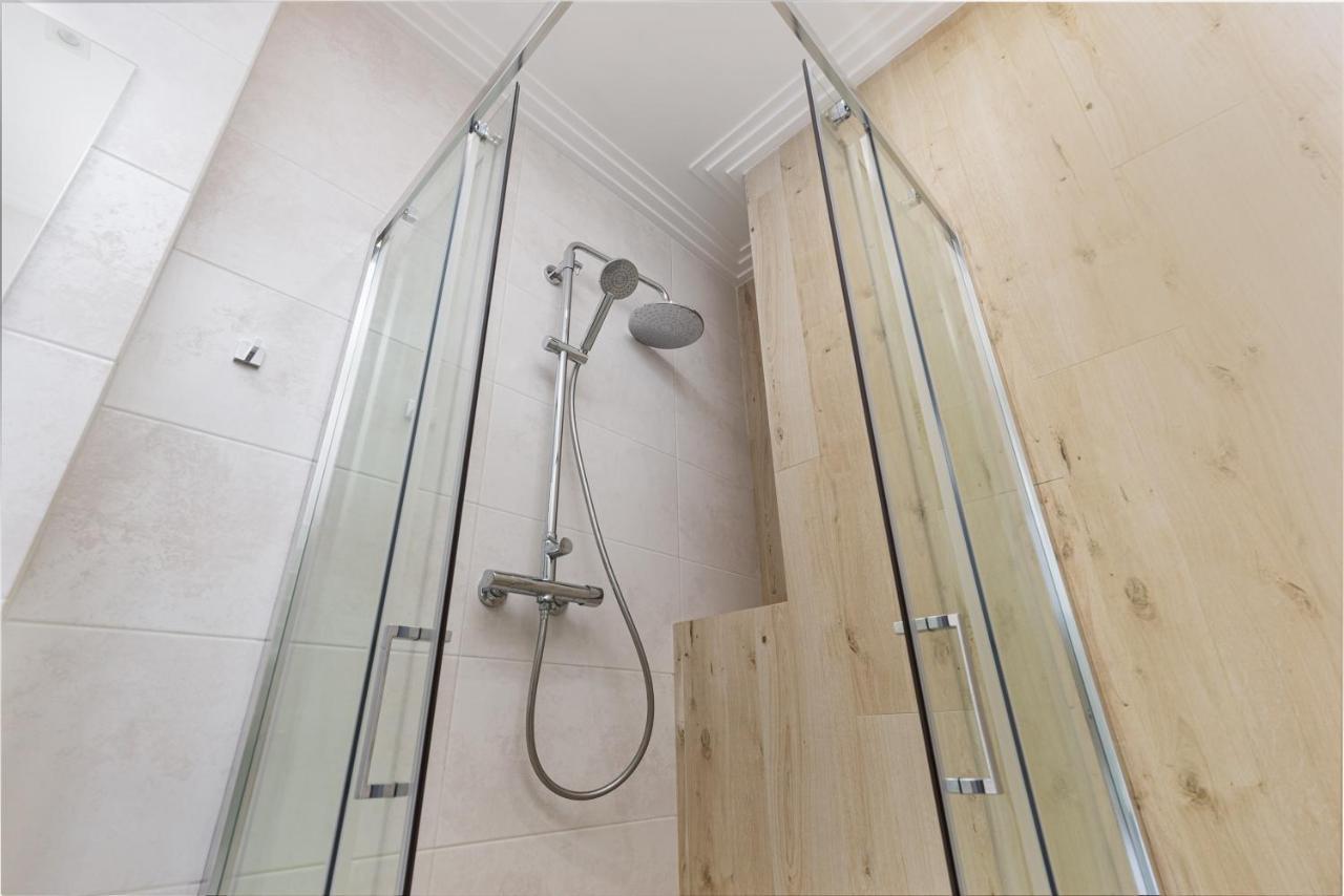 Sea Symphony Luxury 3-Bedrooms Apartment Одесса Экстерьер фото